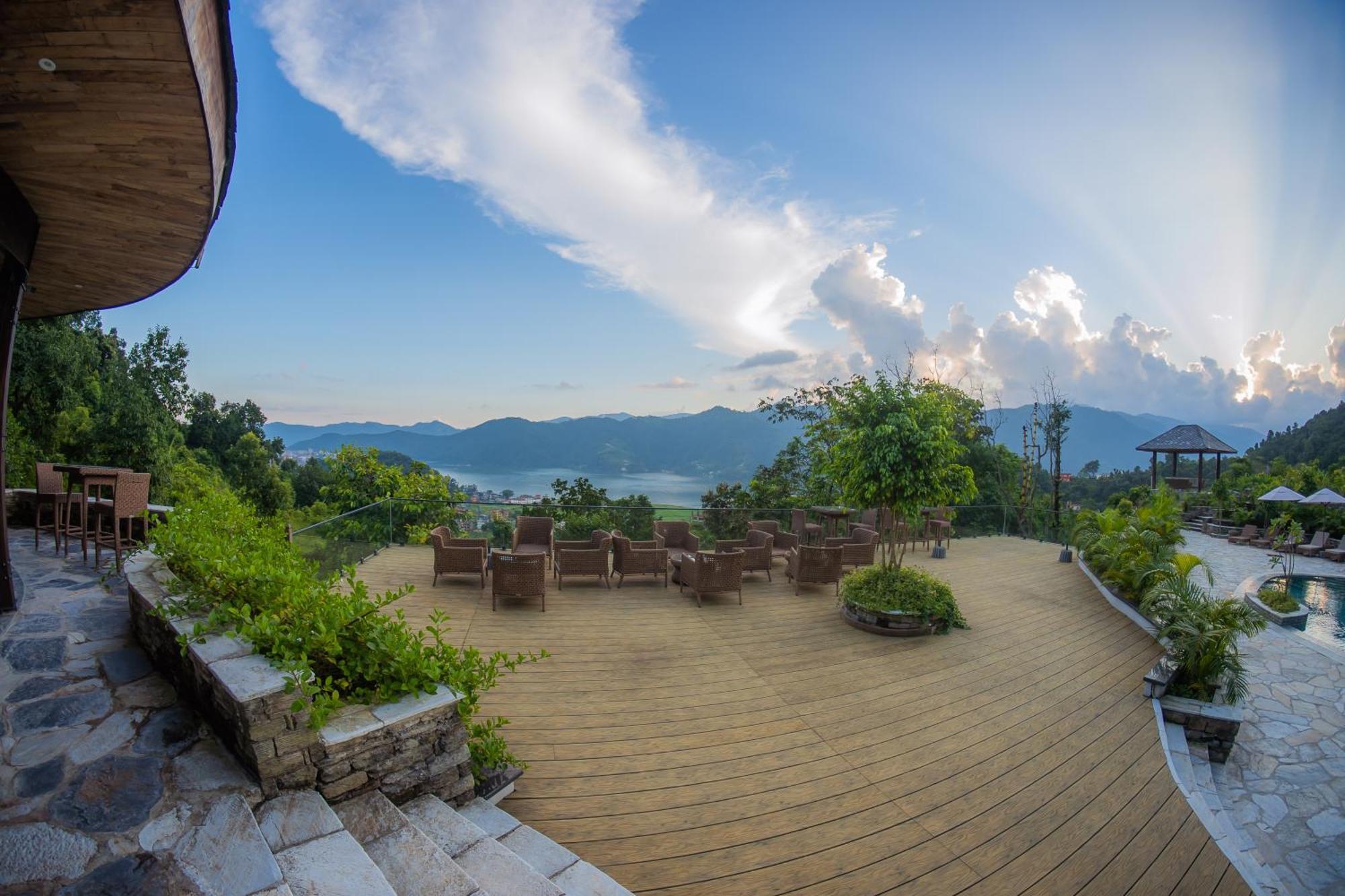 Dorje'S Resort And Spa Pokhara Exterior photo