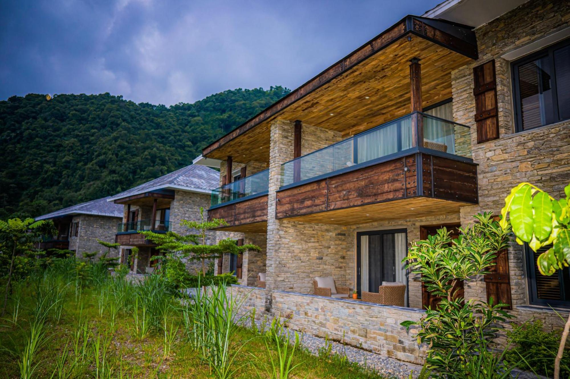 Dorje'S Resort And Spa Pokhara Exterior photo